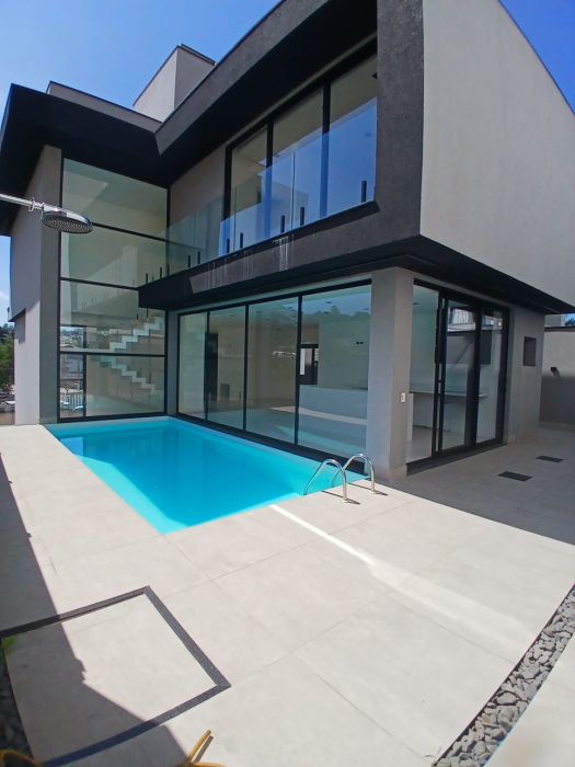 Casa Alto Padr�o - Venda - Jardim das Cerejeiras - Aruj� - SP